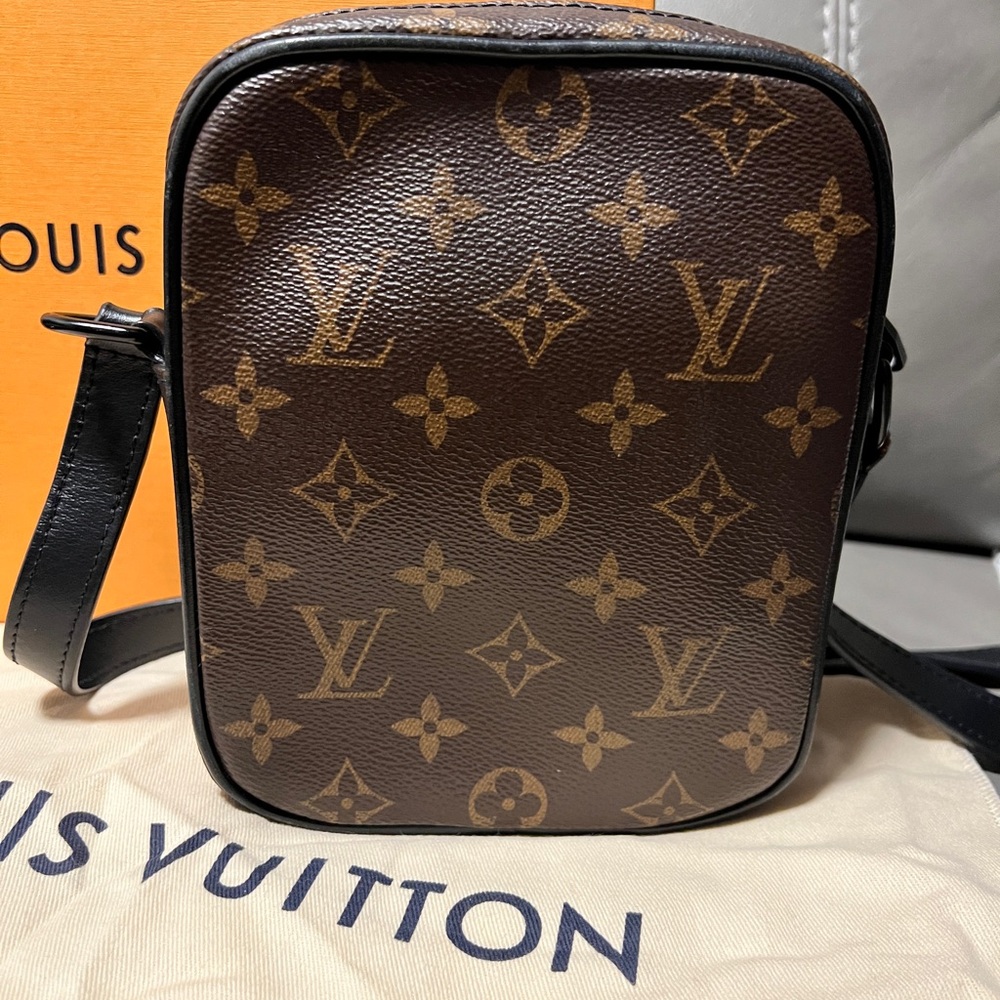 Louis Vuitton Monogram Macassar Christopher Wearable Wallet - Picture 4 of 9